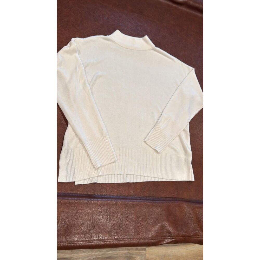 Croft & Barrow white long Sleeve Sweater Large
